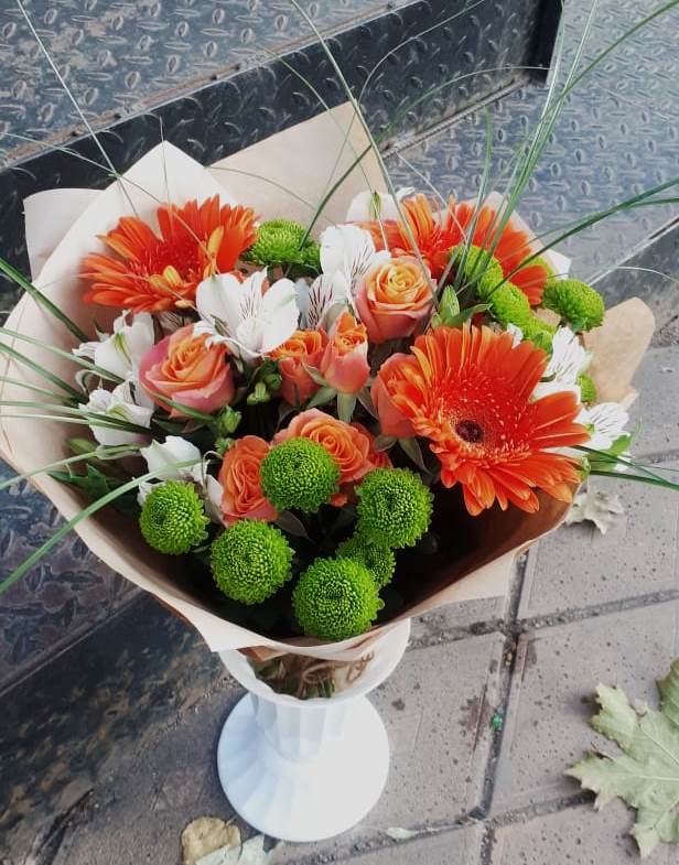 Букет цветов из: Герберы, Хризантемы, Альстромерии и Розы в Аксёново-Зиловском