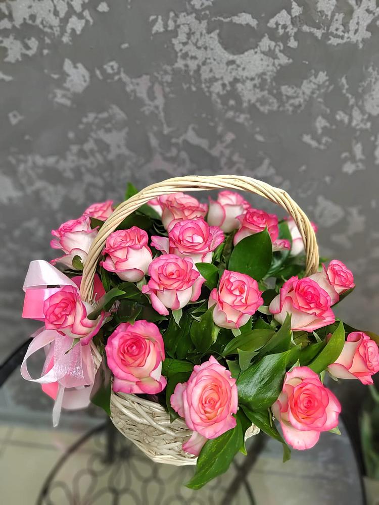 Цветочная композиция из Розы в корзине в Аксёново-Зиловском