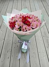 Букет цветов из:  Альстромерии #REPLACE_PRED# Аксёново-Зиловском