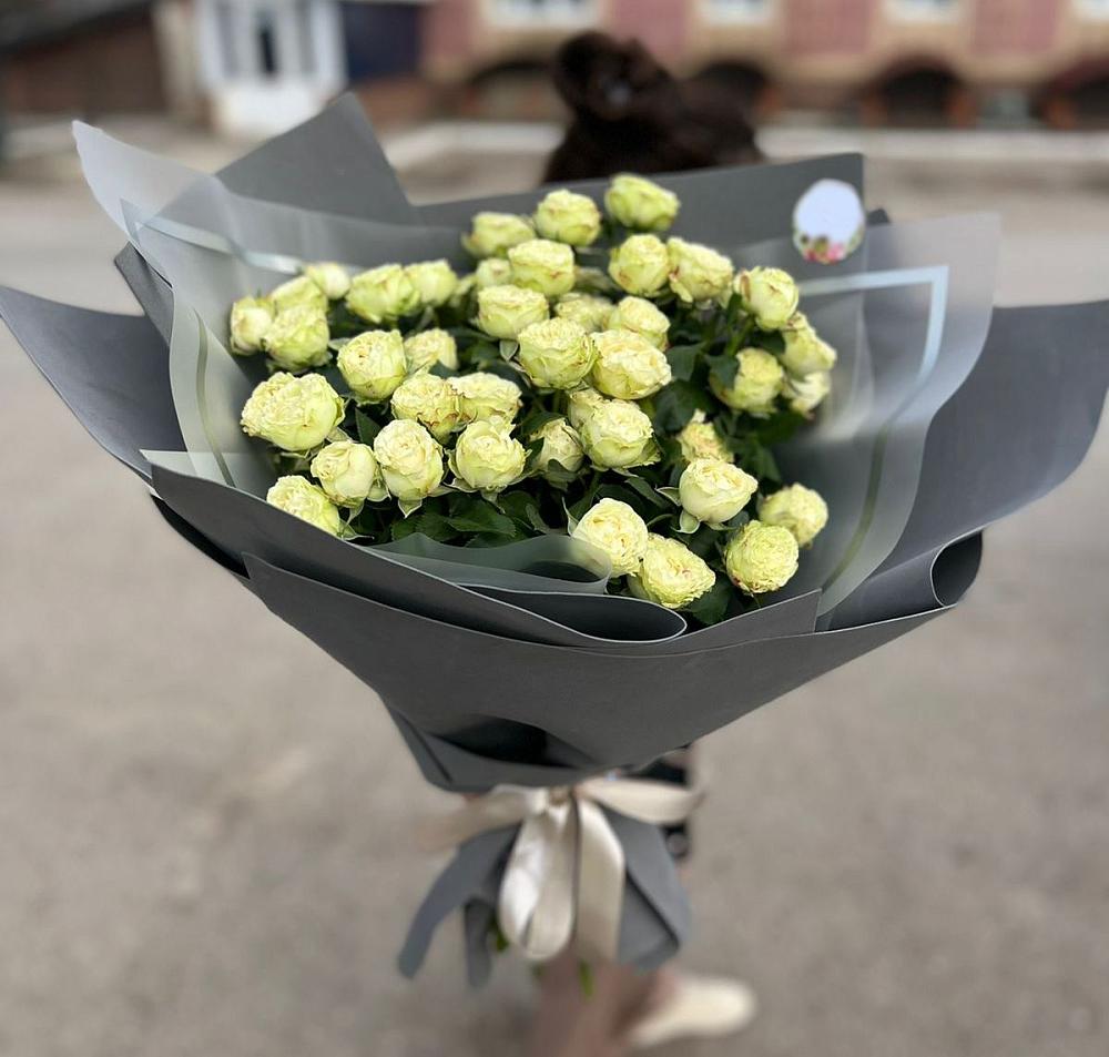 Белые кустовые розы Солинеро в Аксёново-Зиловском Букет Белые кустовые розы Солинеро в Аксёново-Зиловском