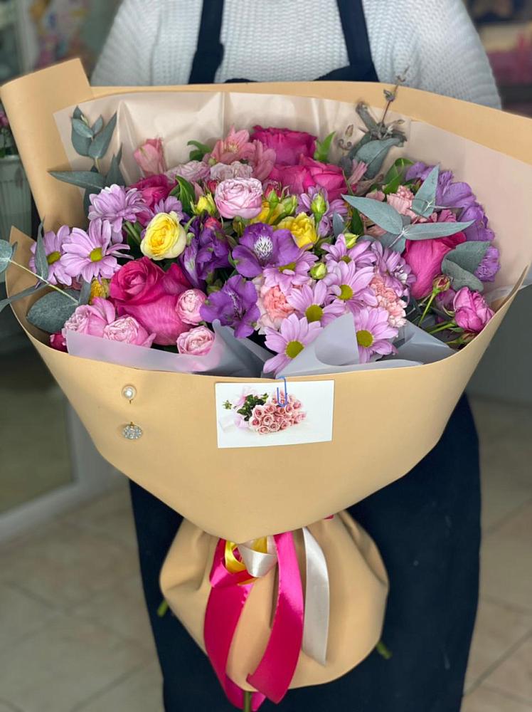 Букет цветов из: Хризантемы, Гвоздики и Альстромерии в Аксёново-Зиловском