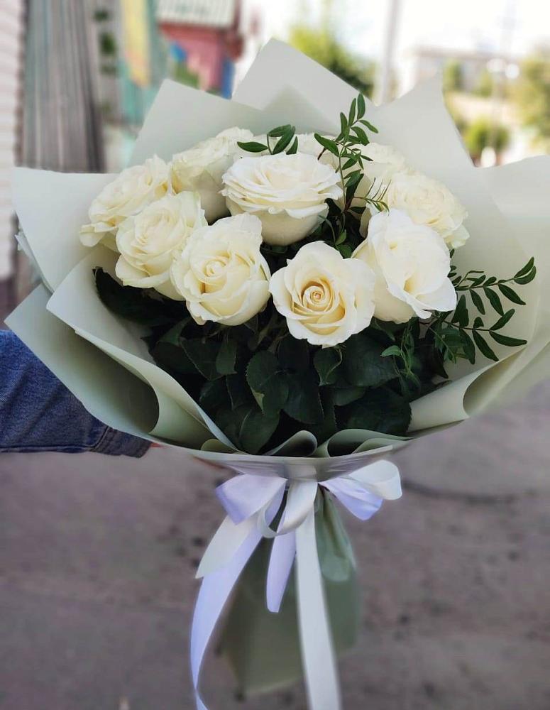 Букет Белые розы Проуд в Аксёново-Зиловском