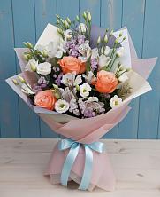 Букет цветов из:  Лизиантусы, Розы, Альстромерии и Гипсофила в Аксёново-Зиловском