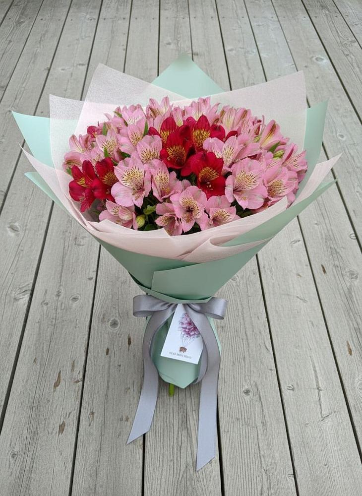 Букет цветов из: Альстромерии в Аксёново-Зиловском