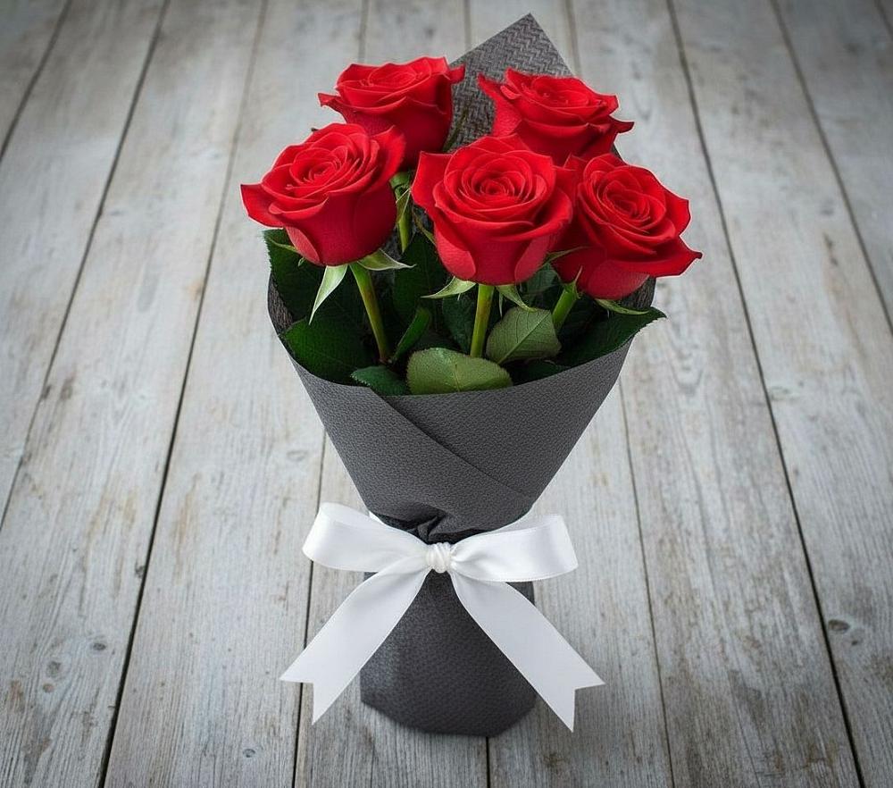Букет 5 Красных роз Эдлесс Лав в Аксёново-Зиловском