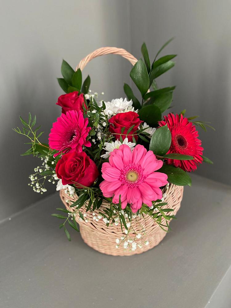Цветочная композиция из Розы, Хризантемы и Герберы в корзине в Аксёново-Зиловском