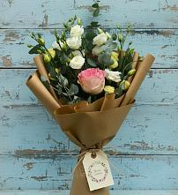 Букет цветов из:  Розы и Лизиантусы в Аксёново-Зиловском