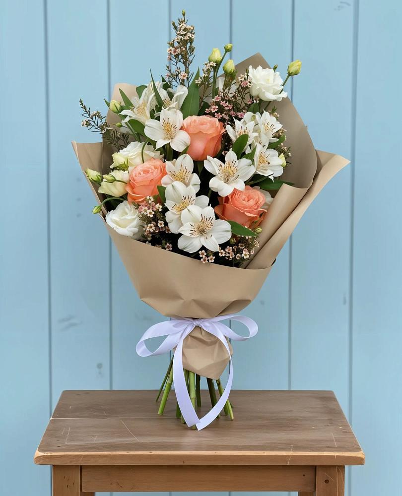 Букет цветов из: Альстромерии, Лизиантусы, Розы и Хризантемы в Аксёново-Зиловском